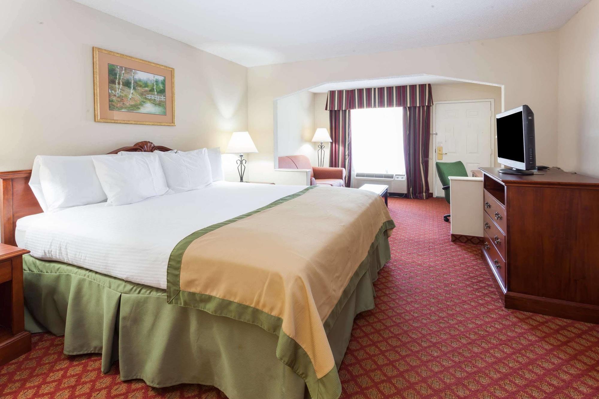 Baymont By Wyndham Covington Hotel Exterior foto
